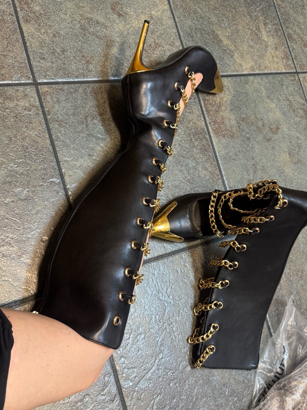 Black Leather Knee-High Stiletto Boots with Gold Chain & Toe Cap US 8 - Picture 13 of 17